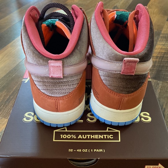 Nike Dunks - Picture 8 of 9